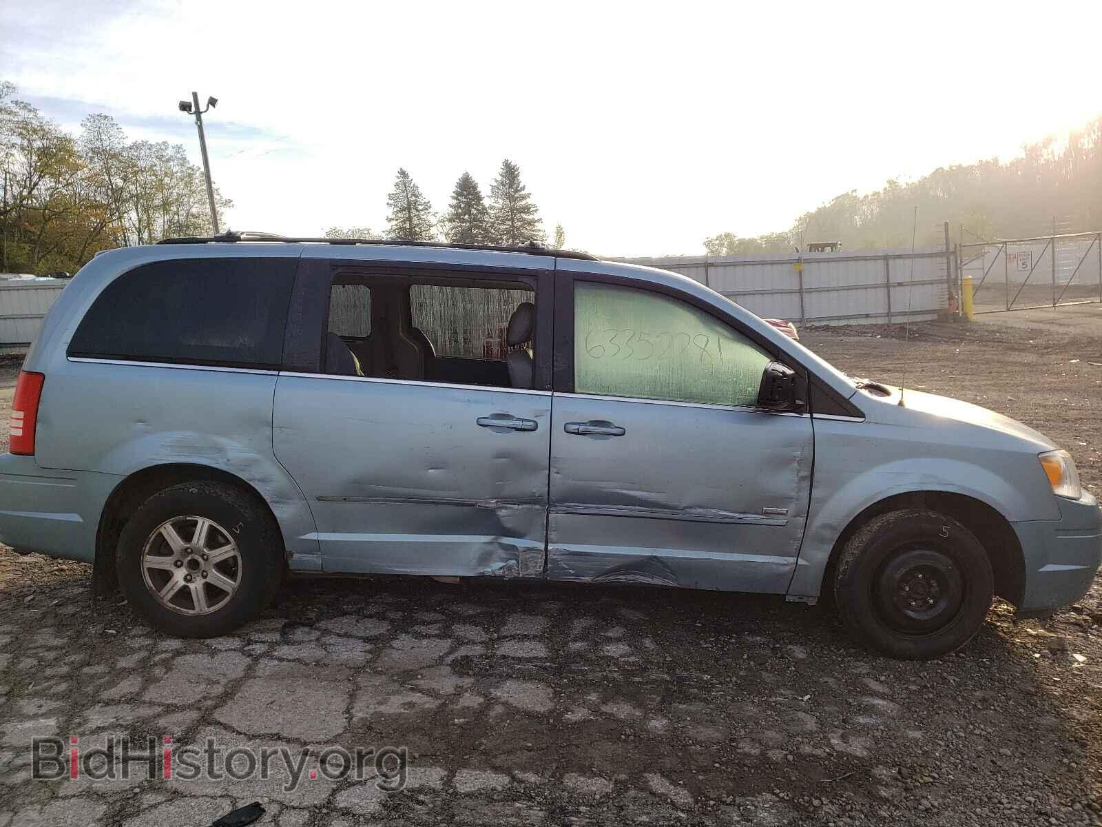2008 CHRYSLER MINIVAN - VIN: 2A8HR54P28R828154 - Фото 9