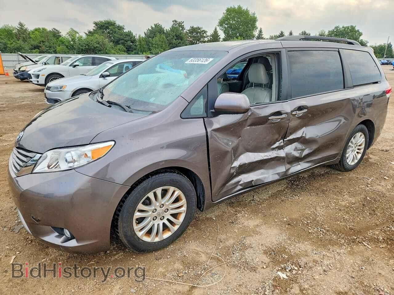 Фотография 5TDYK3DC5DS370883 - TOYOTA SIENNA 2013