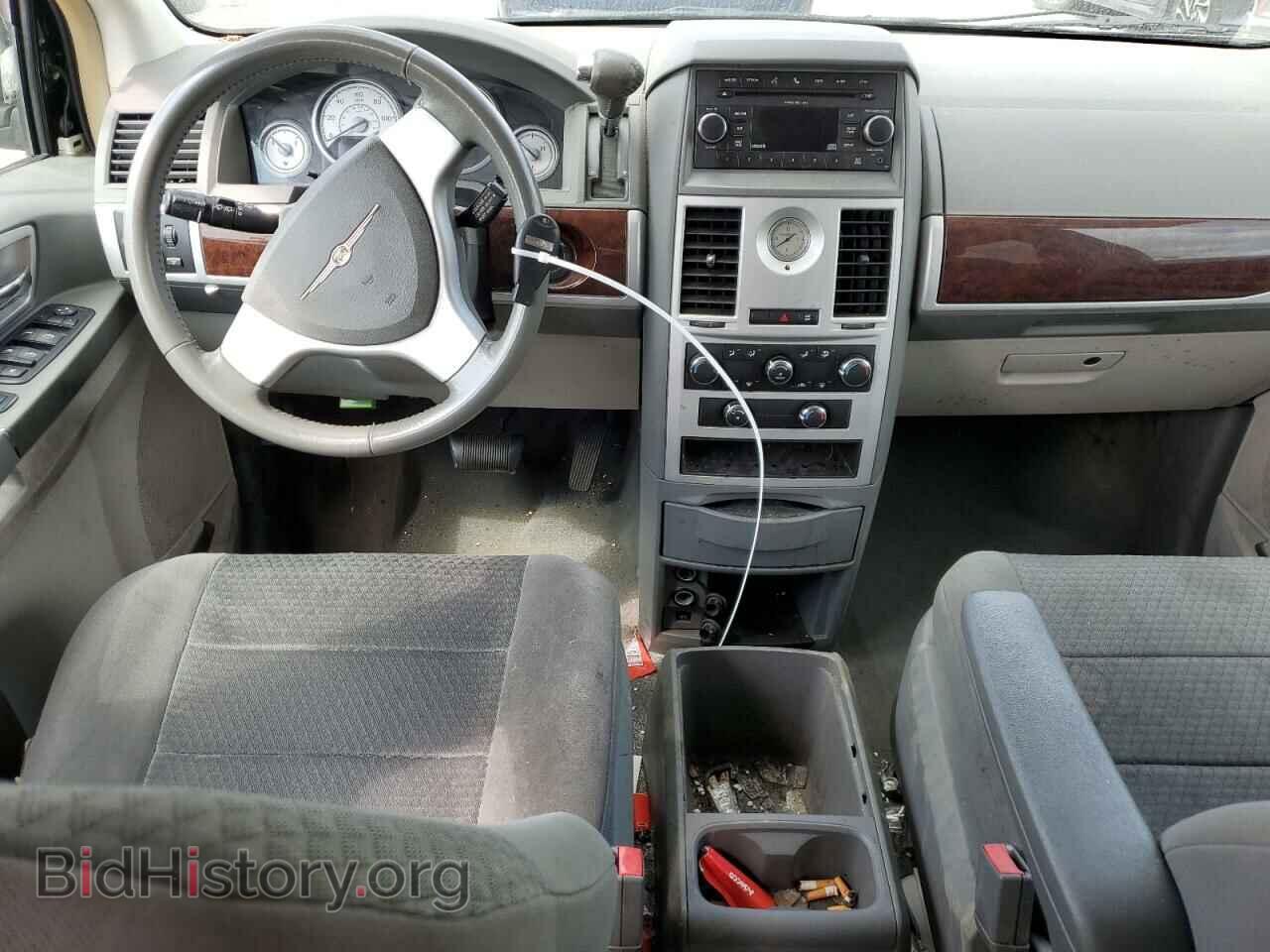 2010 CHRYSLER MINIVAN - VIN: 2A4RR5D16AR457149 - Фото 8