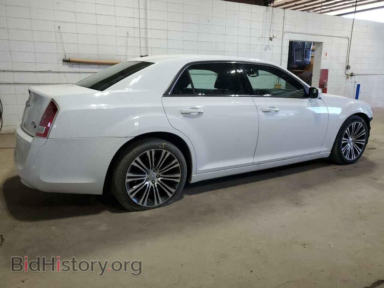2012 CHRYSLER 300 - VIN: 2C3CCABG0CH182775 - Фото 3
