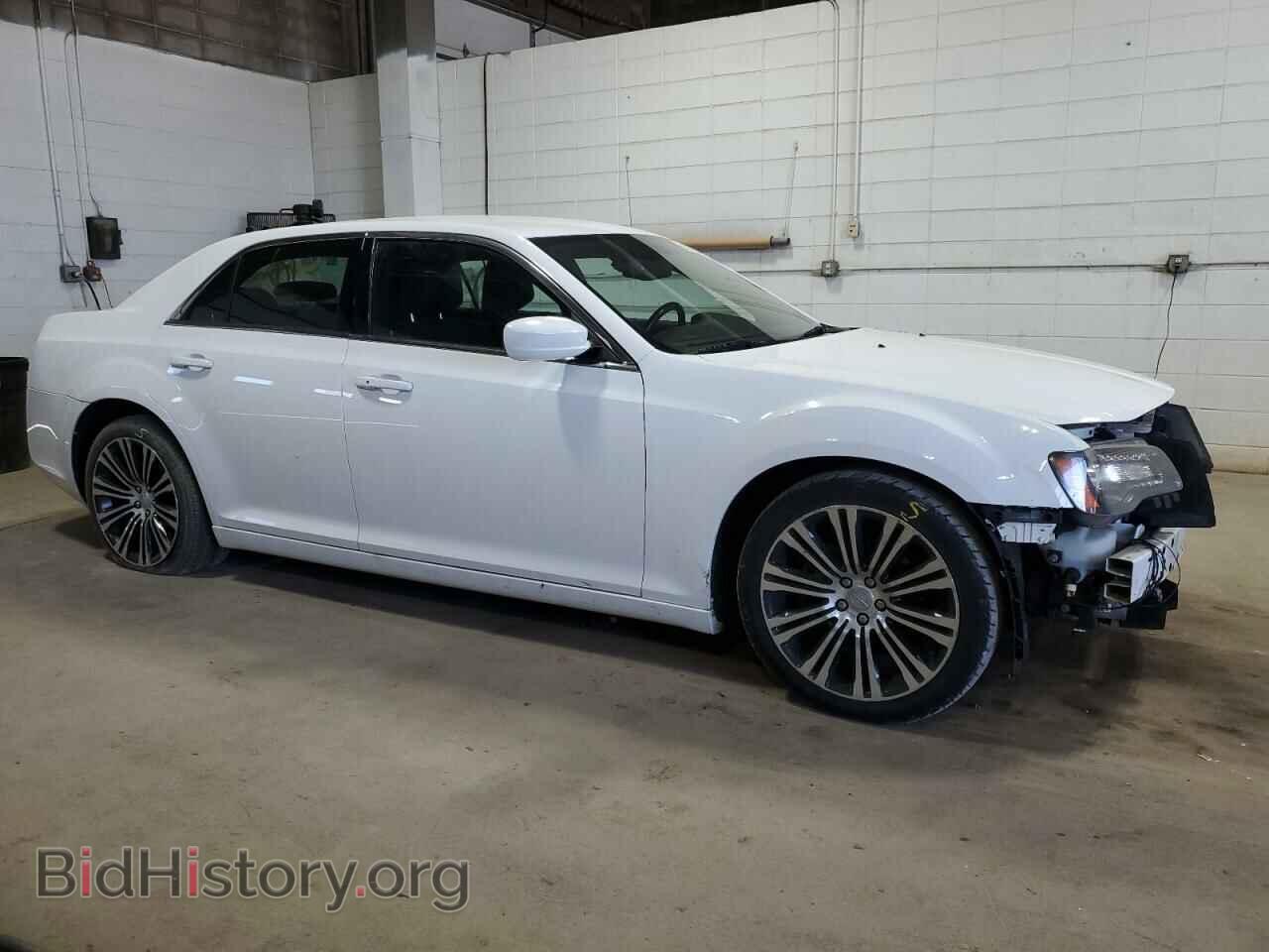2012 CHRYSLER 300 - VIN: 2C3CCABG0CH182775 - Фото 4