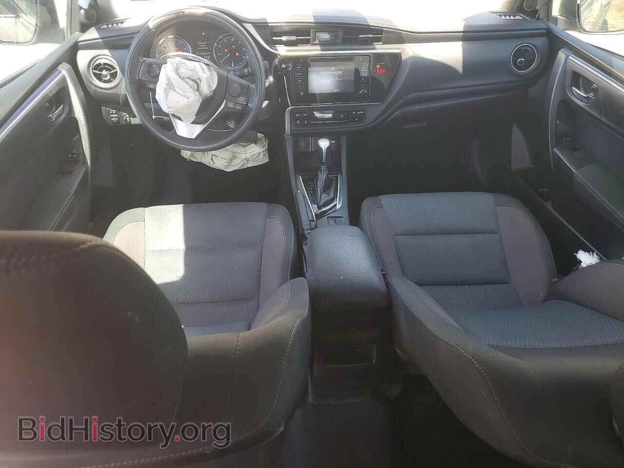 2018 TOYOTA COROLLA - VIN: 2T1BURHE5JC048019 - Фото 8