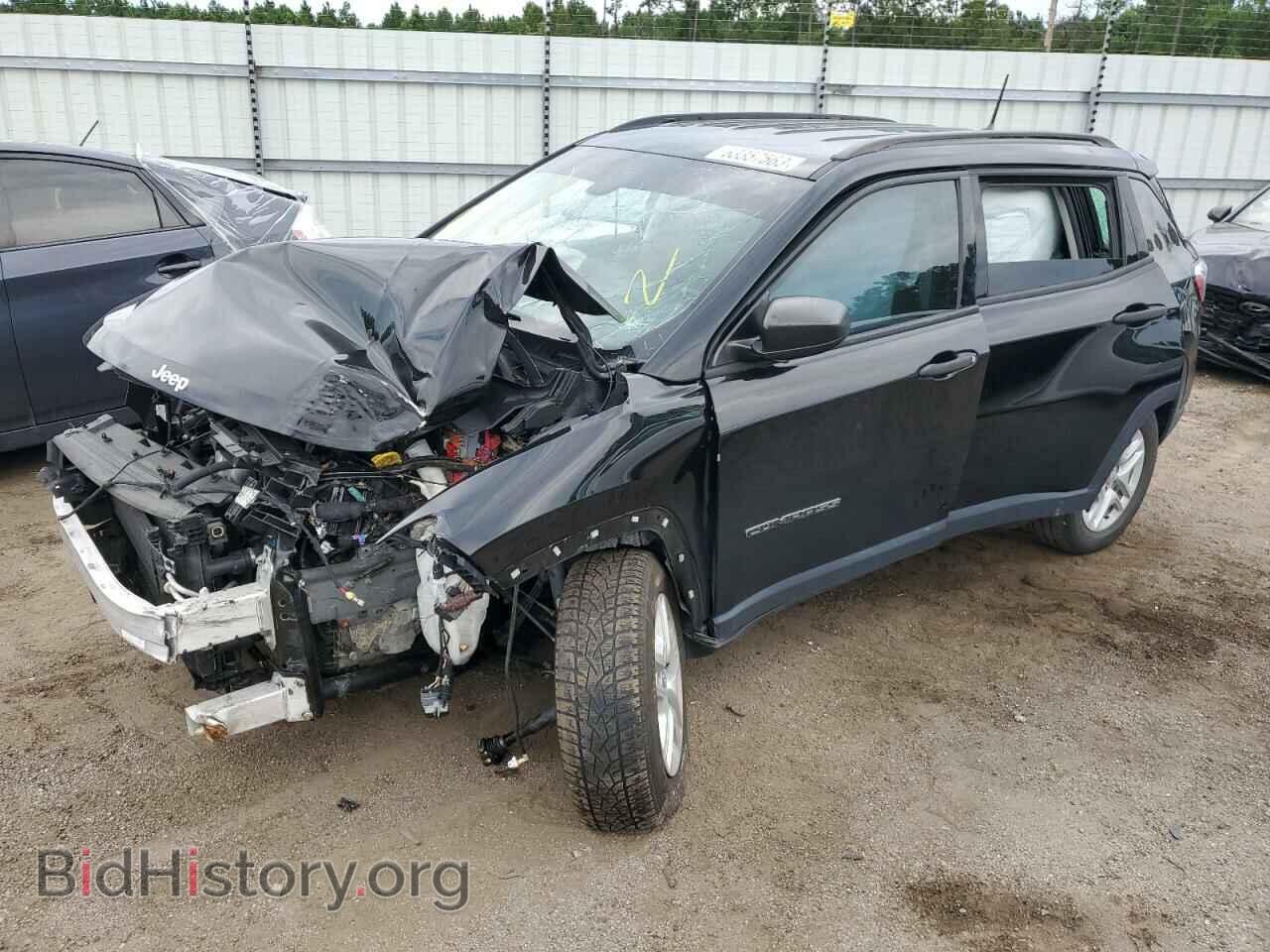Фотография 3C4NJDABXHT656361 - JEEP COMPASS 2017