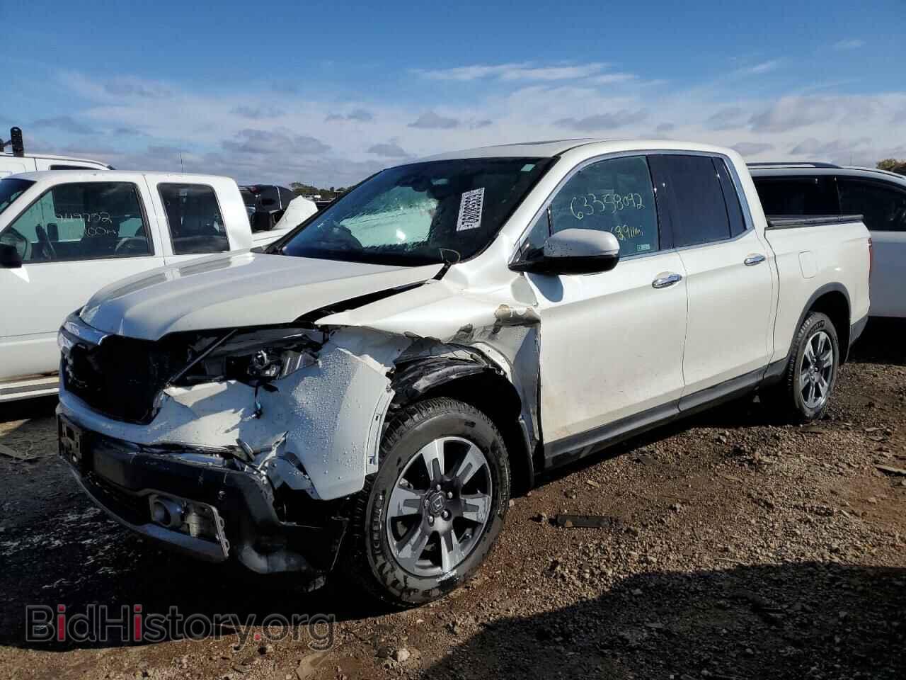 2019 HONDA RIDGELINE - VIN: 5FPYK3F77KB033530 - Фото 2