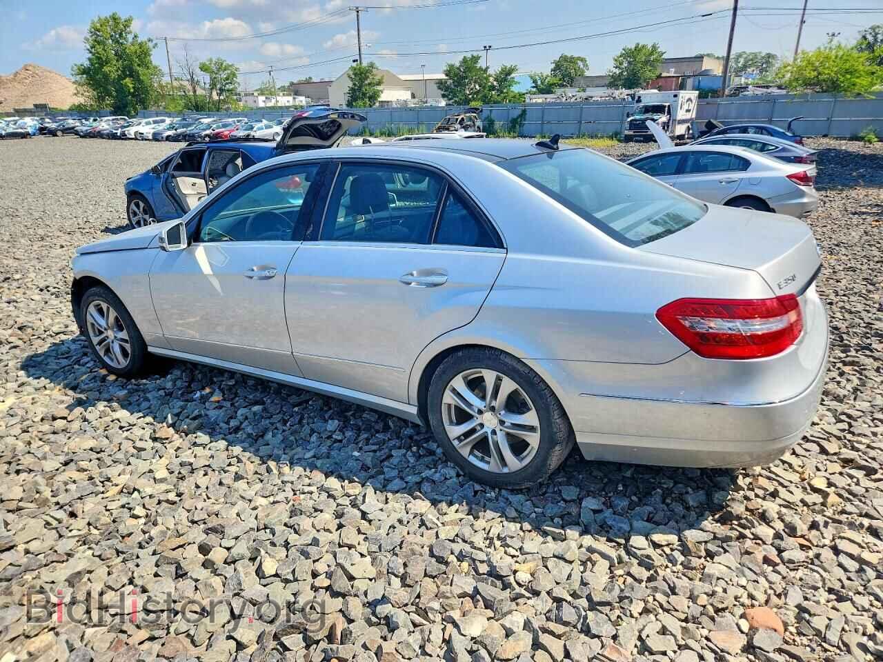 2011 MERCEDES-BENZ E-CLASS - VIN: WDDHF8HB7BA354848 - Фото 2