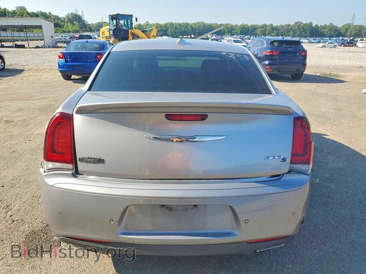 2018 CHRYSLER 300 - VIN: 2C3CCABG1JH240146 - Фото 6