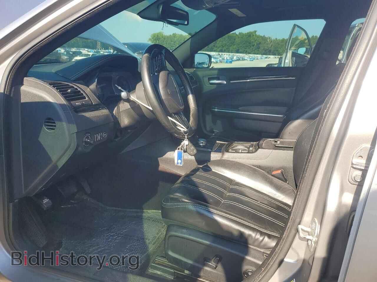 2018 CHRYSLER 300 - VIN: 2C3CCABG1JH240146 - Фото 7