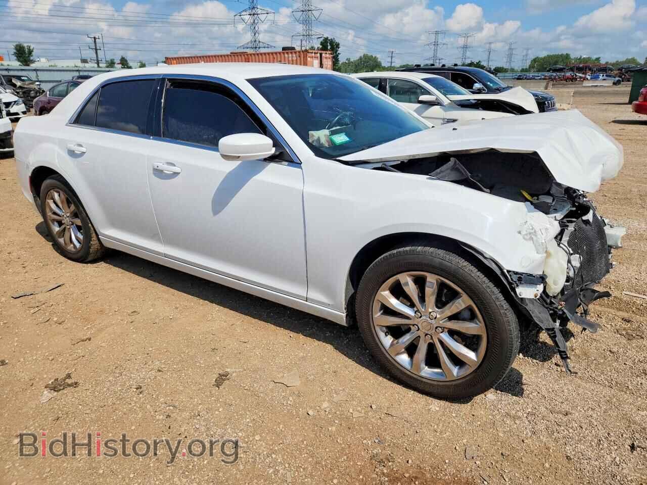 2015 CHRYSLER 300 - VIN: 2C3CCARG9FH923323 - Photo 4