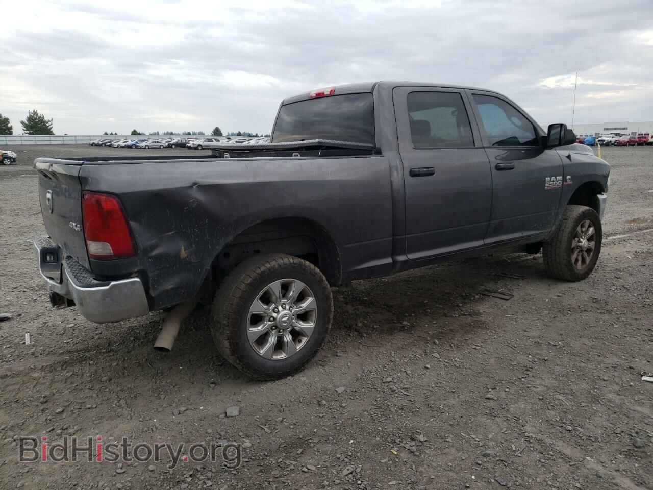 2014 RAM All Models - VIN: 3C6UR5CL8EG258853 - Photo 3