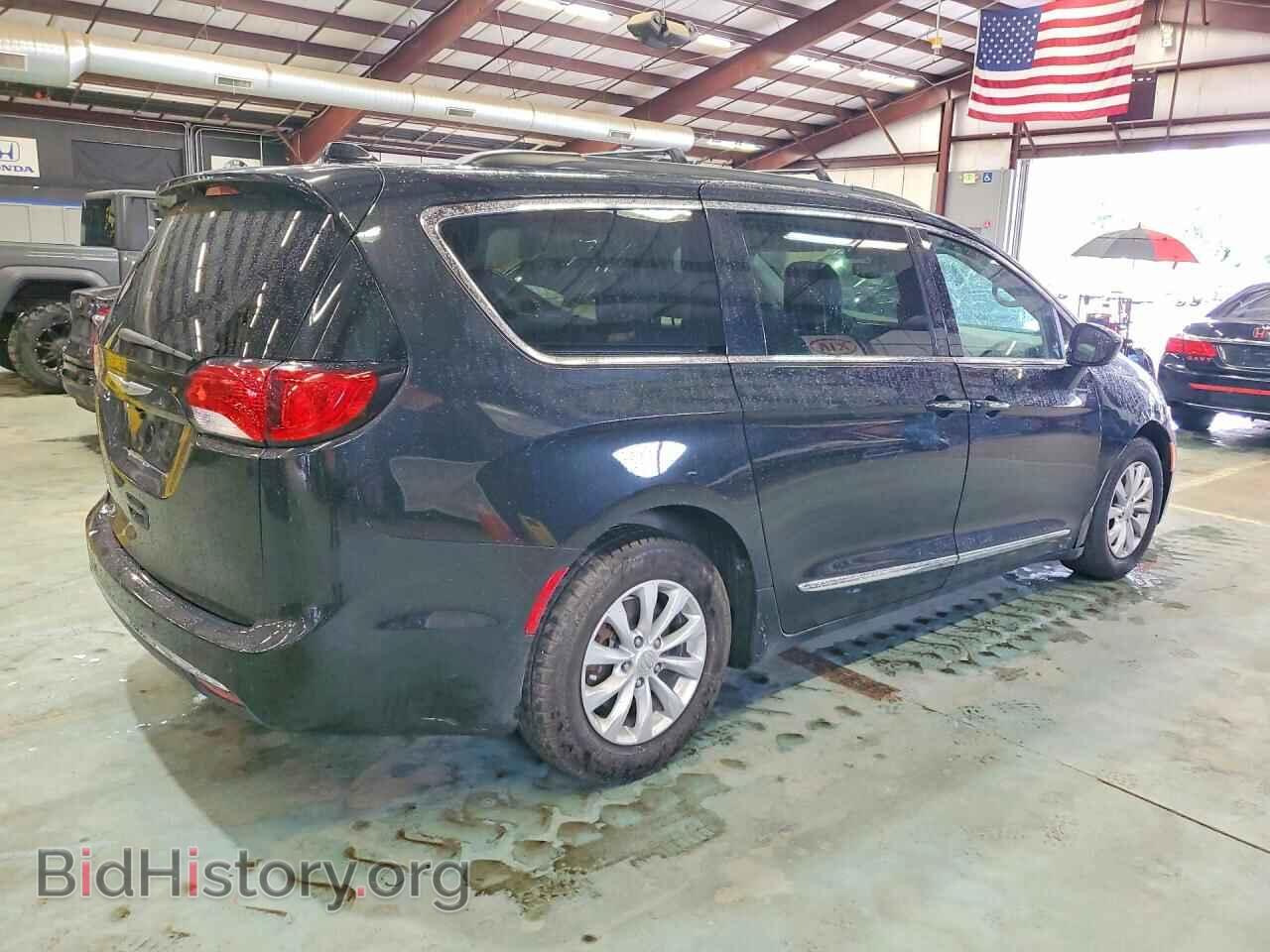2017 CHRYSLER PACIFICA - VIN: 2C4RC1BG8HR583692 - Фото 3