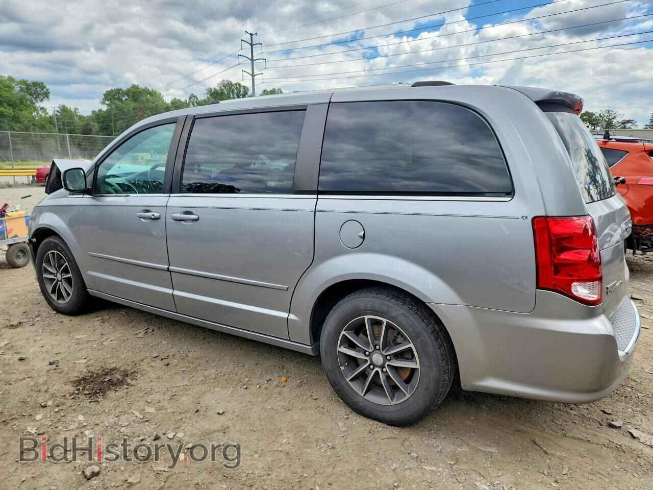 2017 DODGE CARAVAN - VIN: 2C4RDGCG5HR847885 - Photo 2