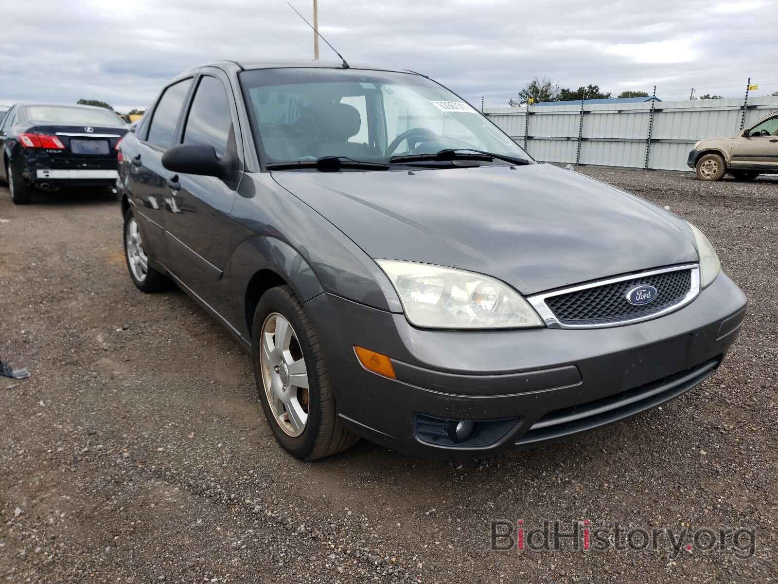 Photo 1FAHP34N47W356938 - FORD FOCUS 2007