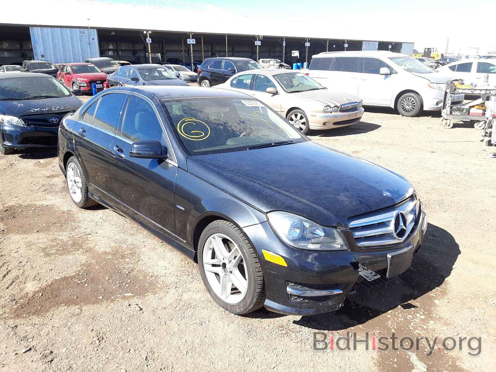 Photo WDDGF5HB0CR230546 - MERCEDES-BENZ C-CLASS 2012