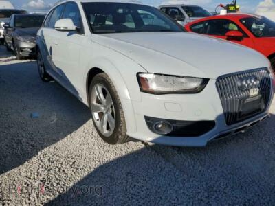2014 Audi A4 A4 Allroad, белый — VIN WA1UFAFL0EA153044, Copart