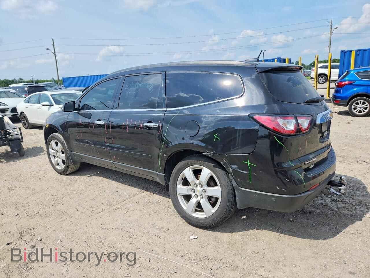 2017 CHEVROLET TRAVERSE - VIN: 1GNKRGKD7HJ302115 - Фото 2