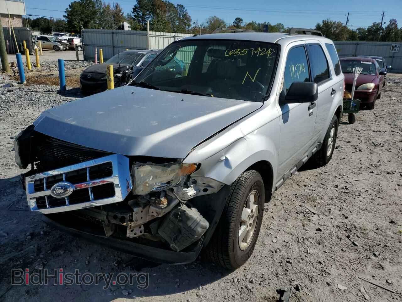 2011 FORD ESCAPE - VIN: 1FMCU0D74BKA21302 - Фото 2