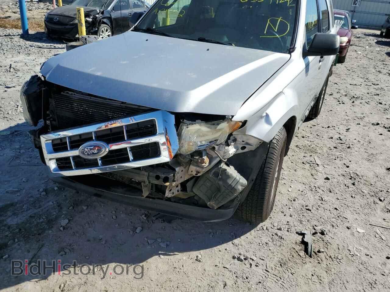 2011 FORD ESCAPE - VIN: 1FMCU0D74BKA21302 - Фото 9