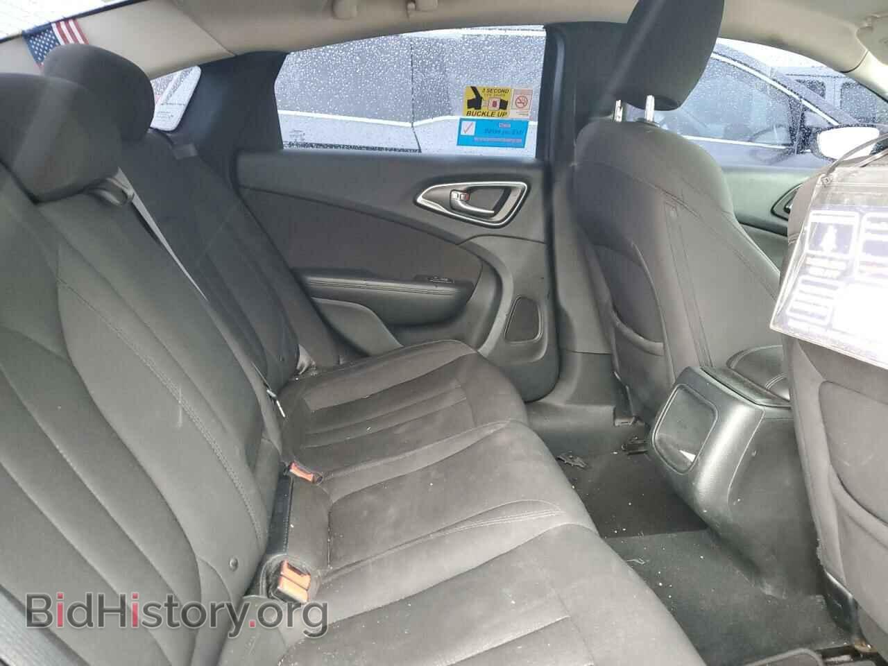 2016 CHRYSLER 200 - VIN: 1C3CCCAB8GN106493 - Фото 10