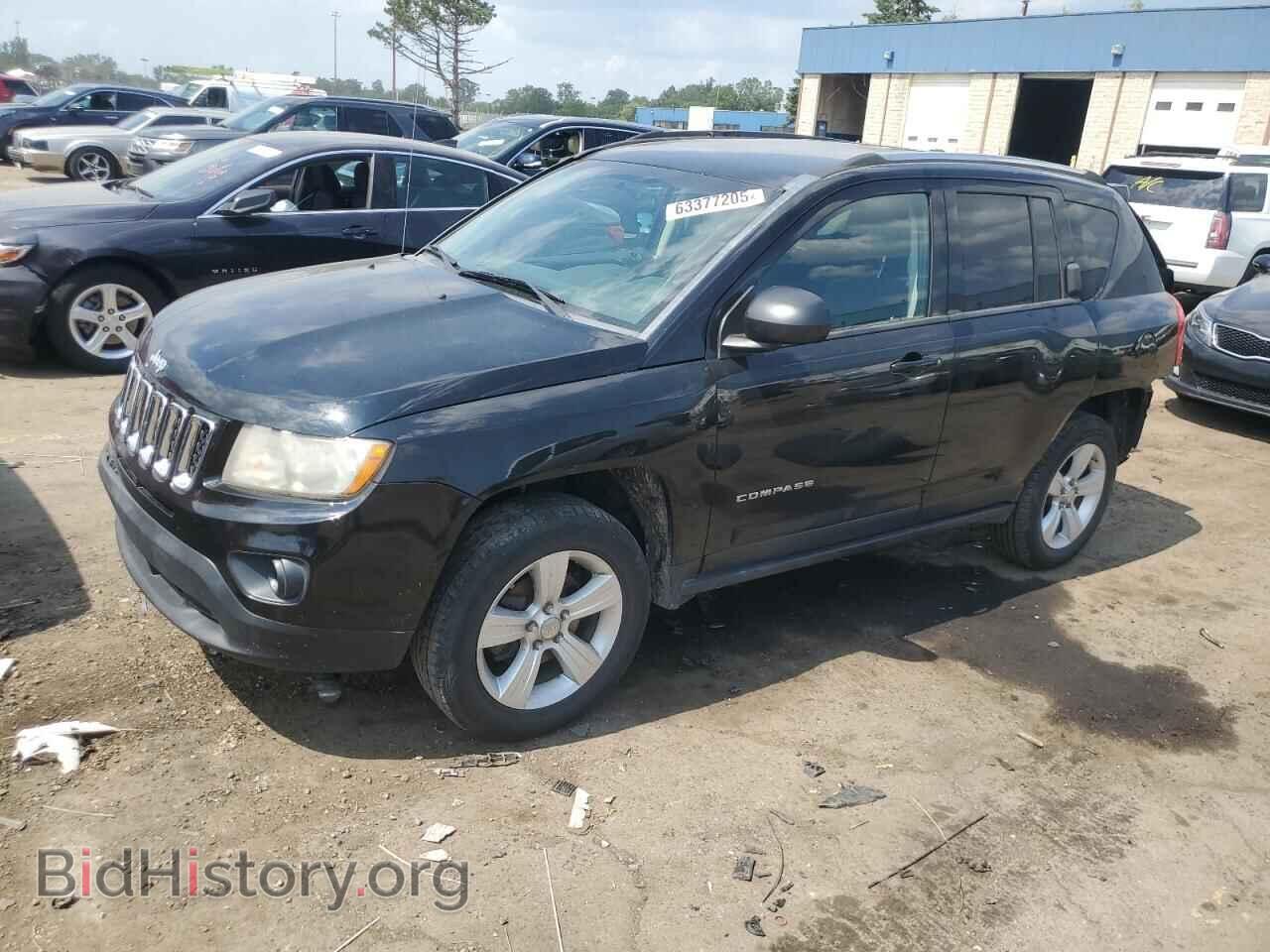 Photo 1C4NJDBBXCD563577 - JEEP COMPASS 2012