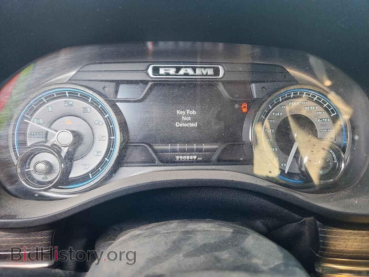 2019 RAM 1500 - VIN: 1C6SRFHT3KN619785 - Фото 9