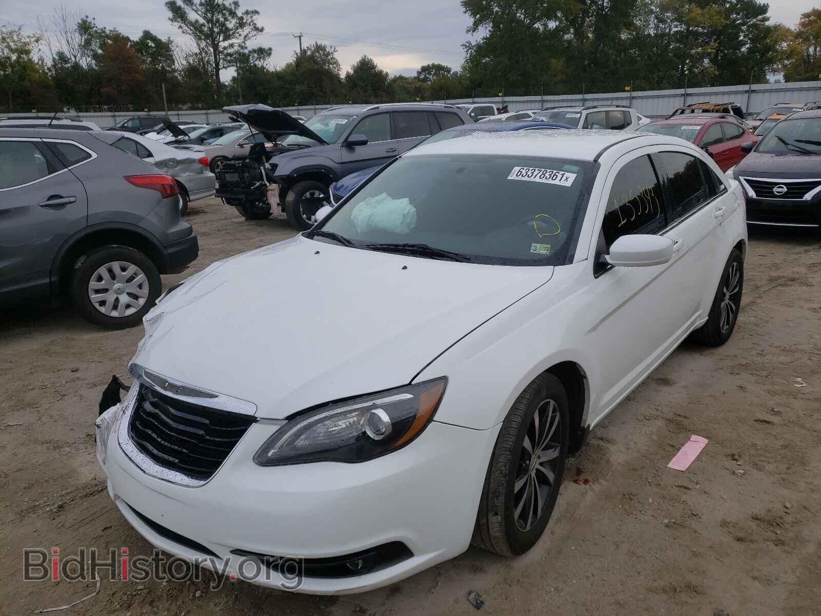 2014 CHRYSLER 200 - VIN: 1C3CCBBB8EN107729 - Фото 2