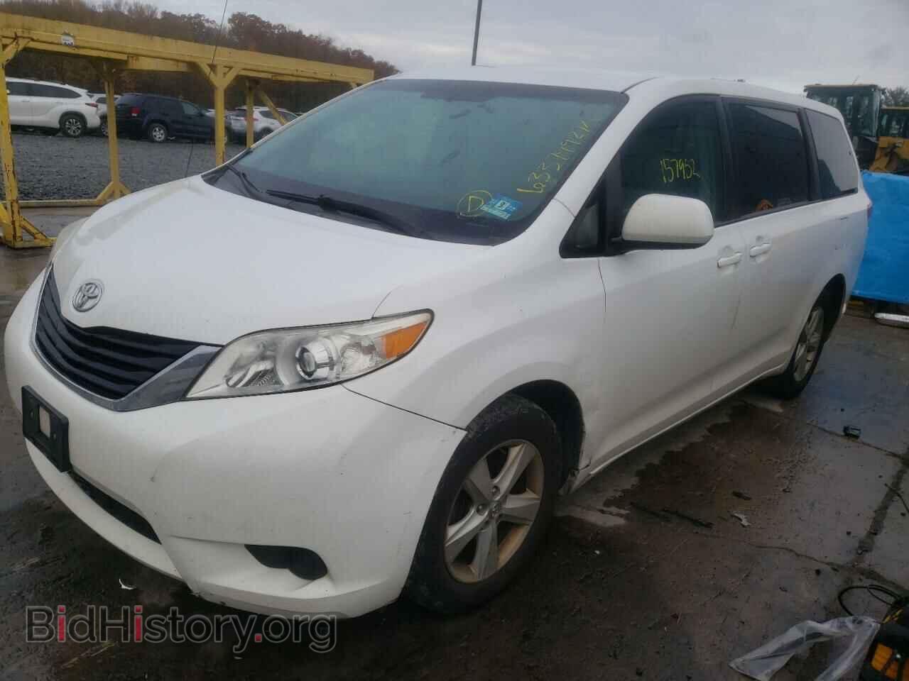 2012 TOYOTA SIENNA - VIN: 5TDKA3DC4CS014237 - Фото 2