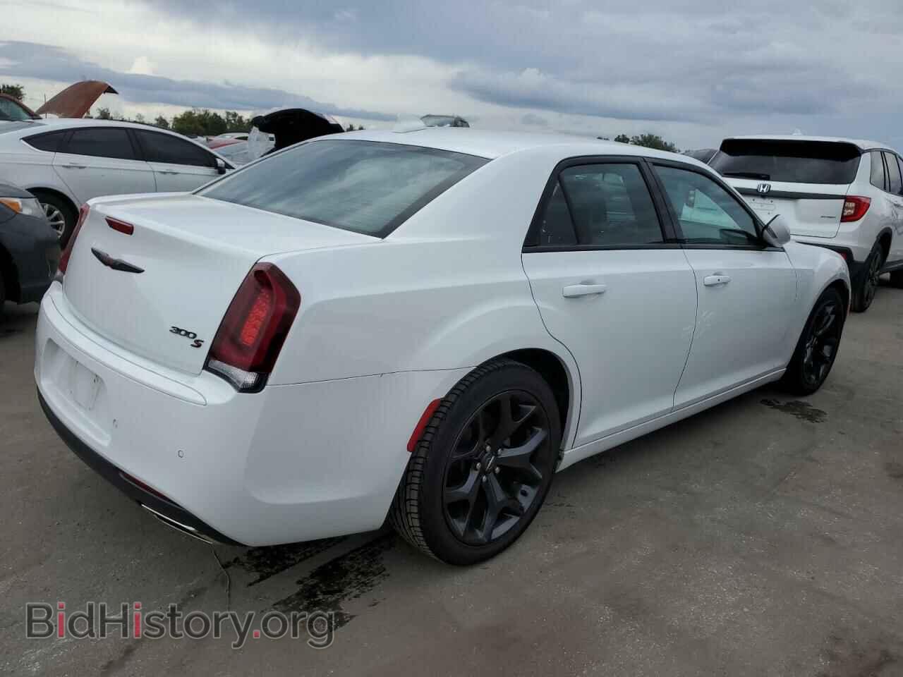 2021 CHRYSLER 300 - VIN: 2C3CCABG2MH554330 - Фото 3