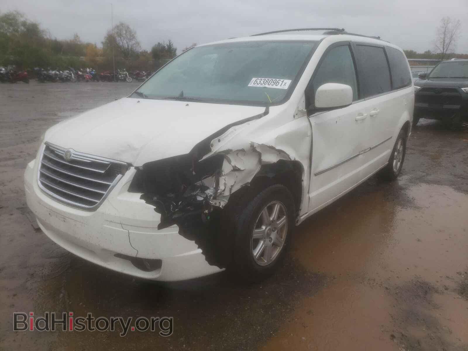 2010 CHRYSLER MINIVAN - VIN: 2A4RR5D17AR386642 - Фото 2