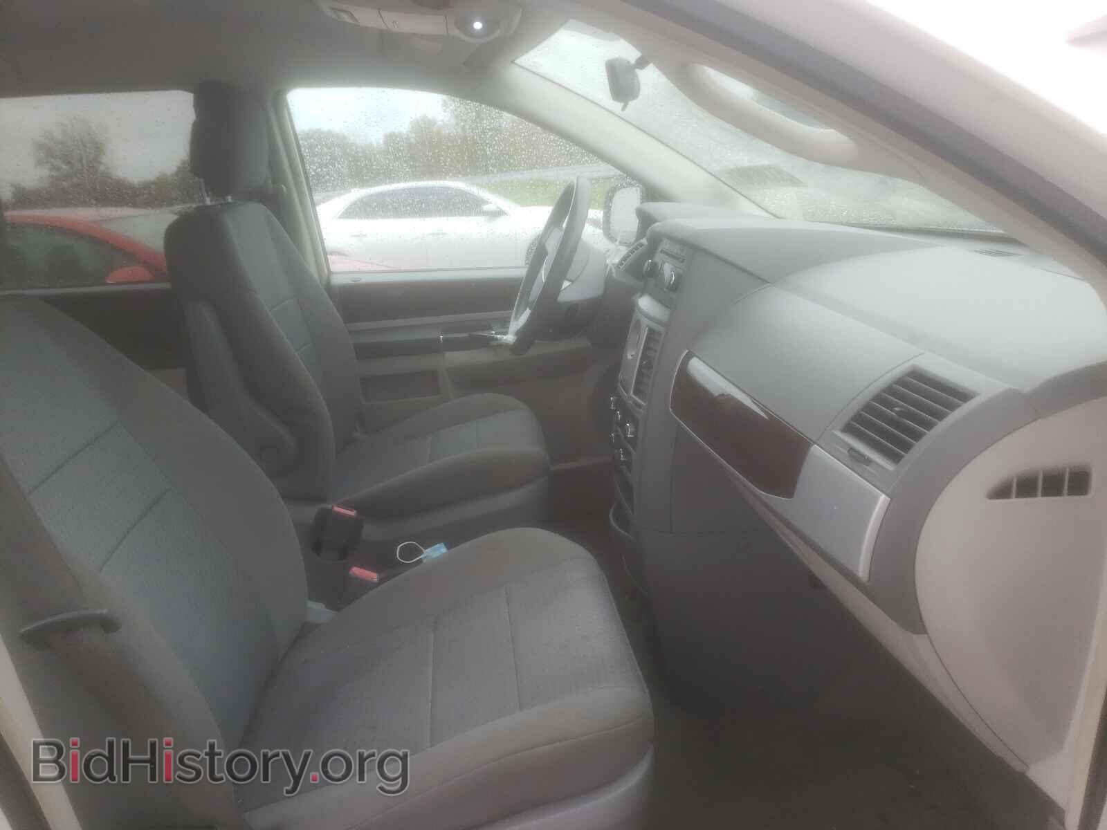 2010 CHRYSLER MINIVAN - VIN: 2A4RR5D17AR386642 - Фото 5