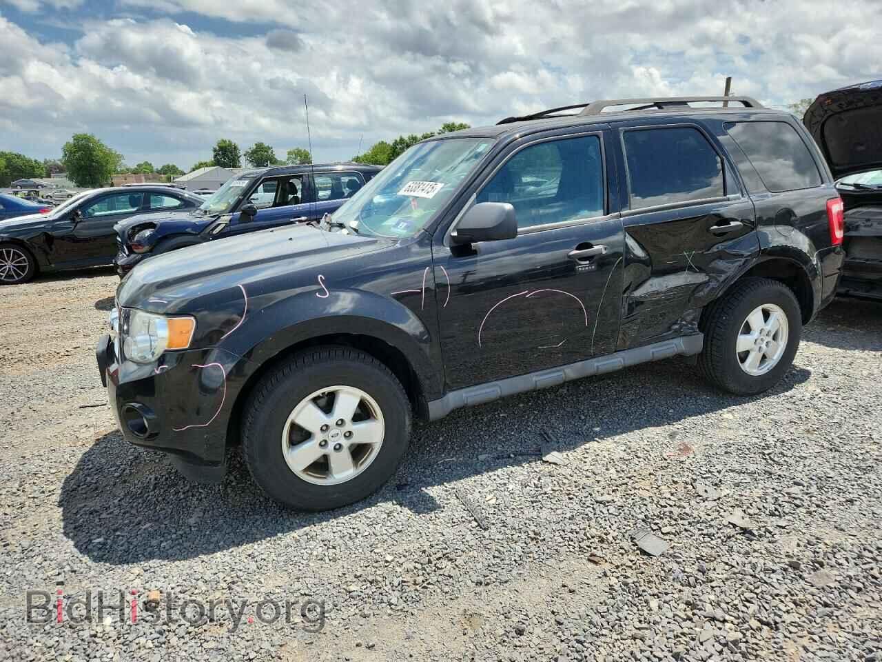 Photo 1FMCU0D77BKB38310 - FORD ESCAPE 2011