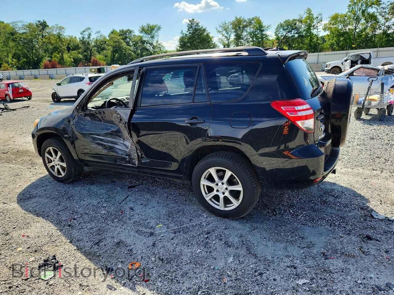 2011 TOYOTA RAV4 - VIN: 2T3BF4DV8BW138324 - Фото 2