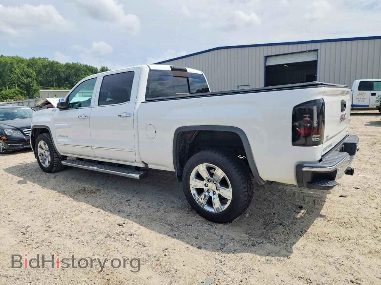 2018 GMC SIERRA - VIN: 3GTU2NEC1JG290421 - Photo 2
