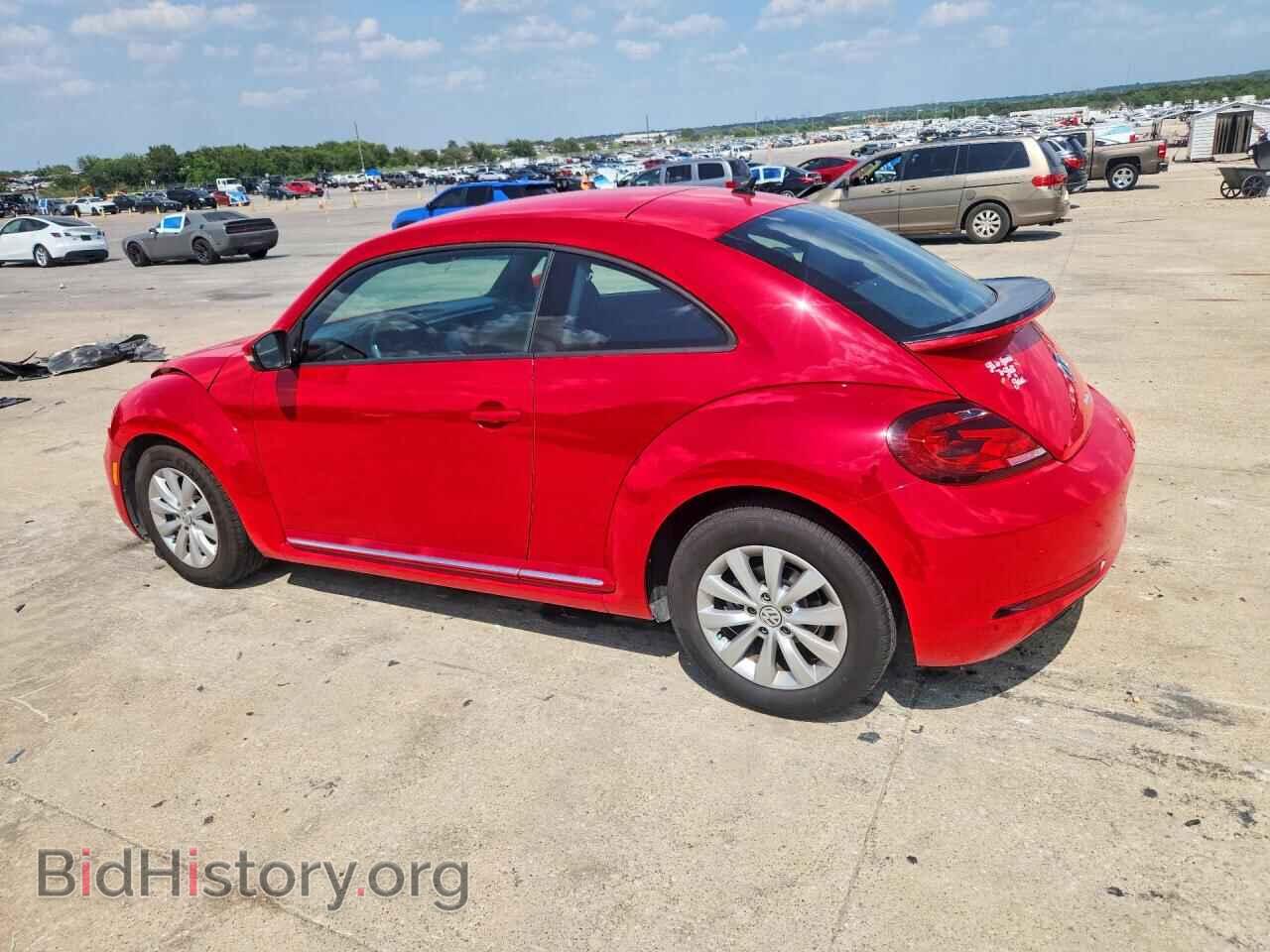 2019 VOLKSWAGEN BEETLE - VIN: 3VWFD7AT4KM710810 - Фото 2
