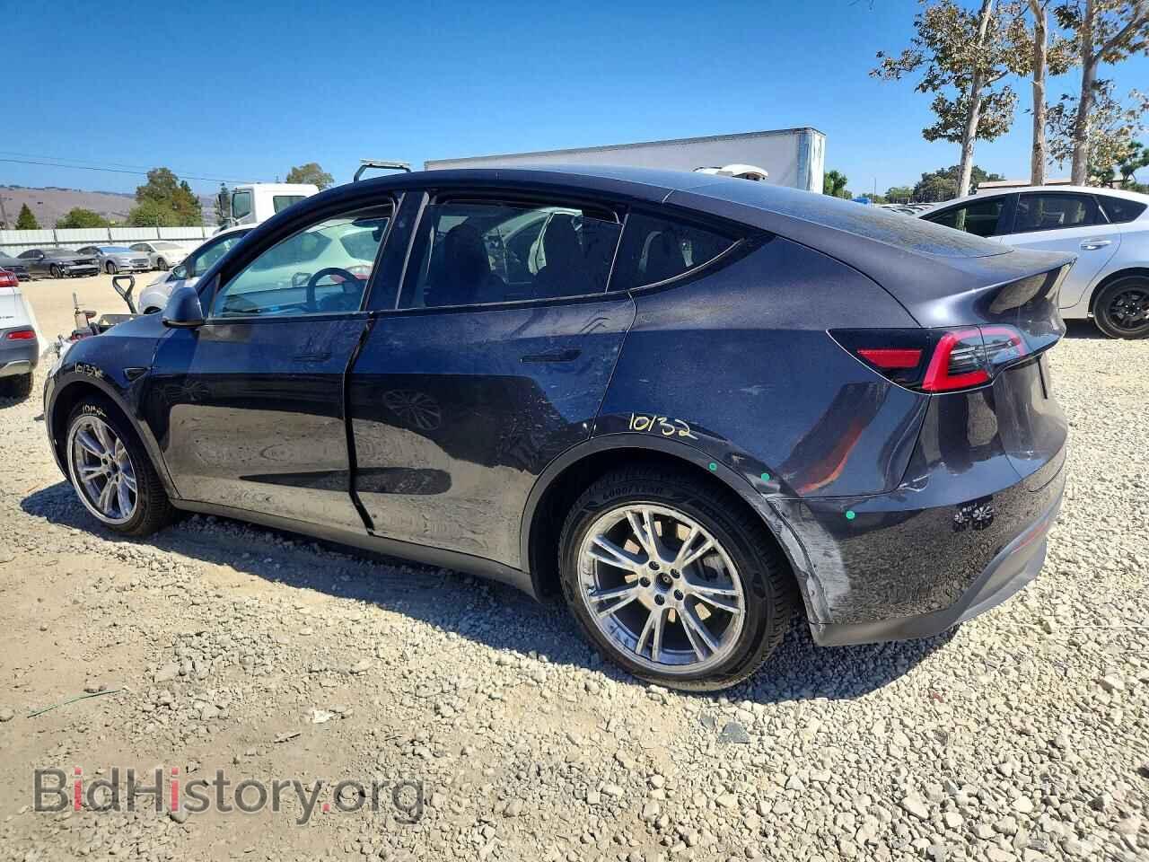 2024 TESLA MODEL Y - VIN: 7SAYGDEE4RF013782 - Photo 2