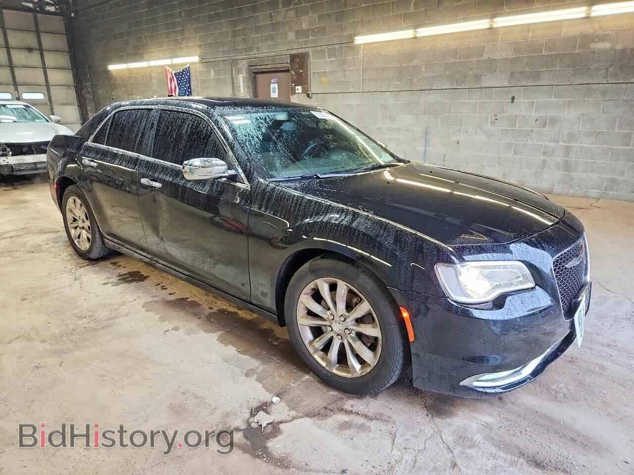 2017 CHRYSLER 300 - VIN: 2C3CCAKG3HH653678 - Фото 4
