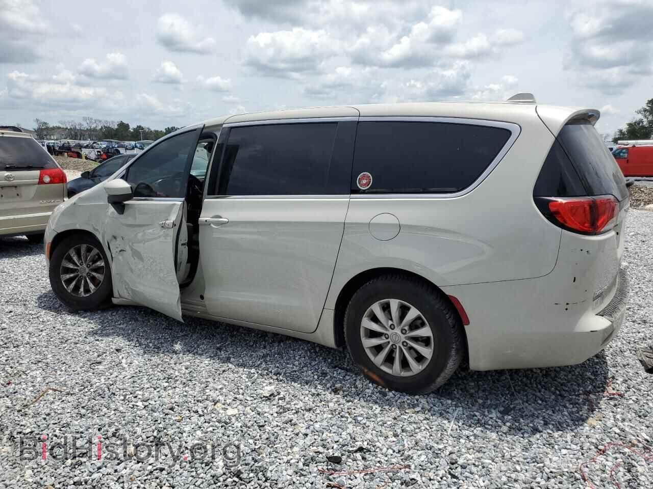 2017 CHRYSLER PACIFICA - VIN: 2C4RC1DGXHR551677 - Фото 2