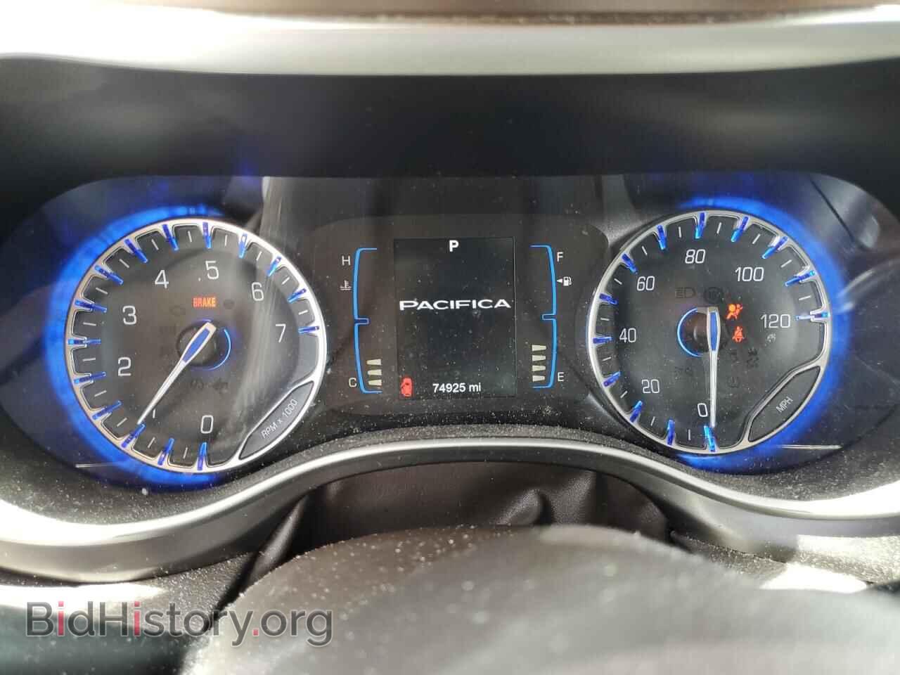 2017 CHRYSLER PACIFICA - VIN: 2C4RC1DGXHR551677 - Фото 9