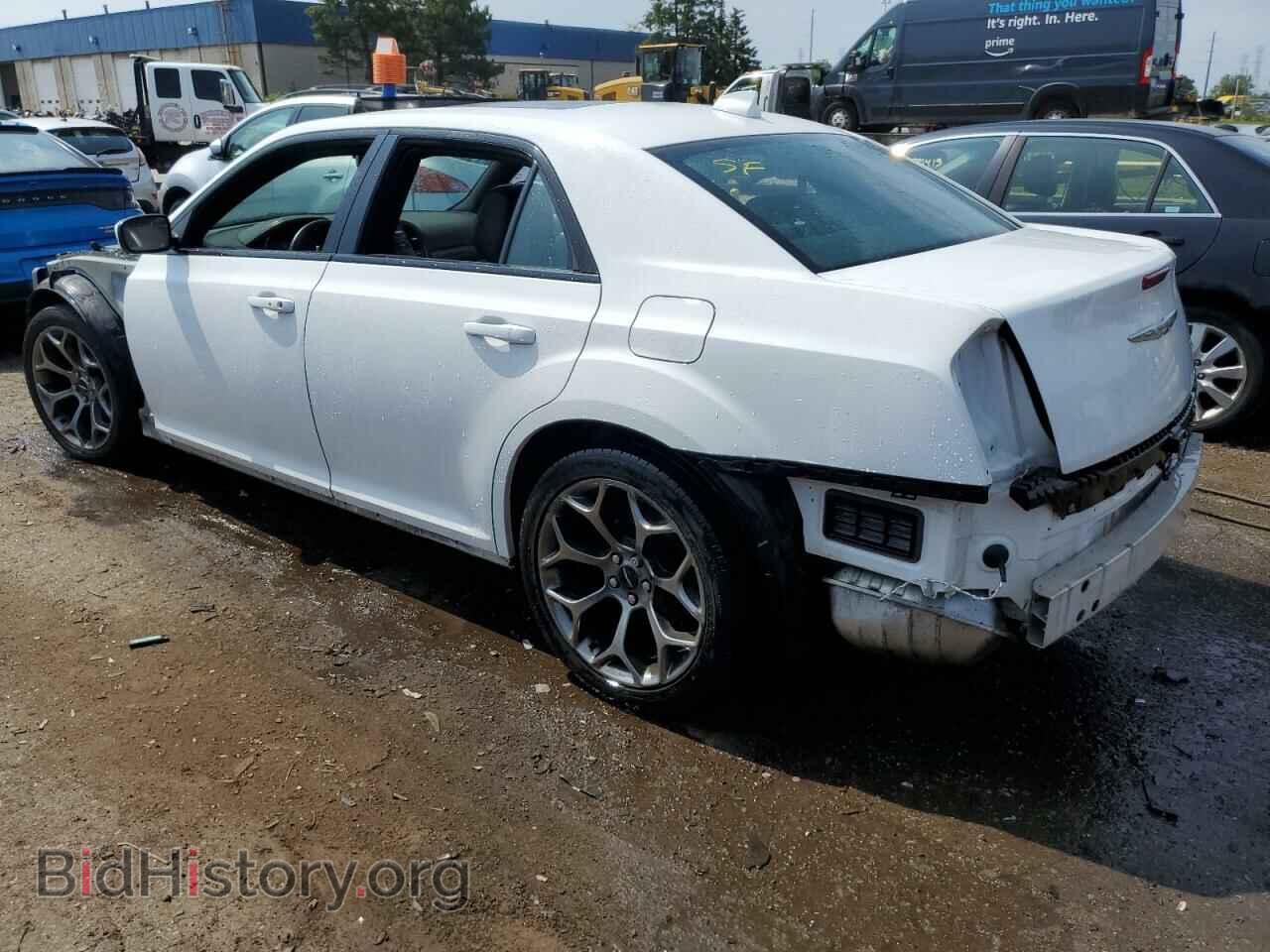 2016 CHRYSLER 300 - VIN: 2C3CCABG4GH243910 - Фото 2