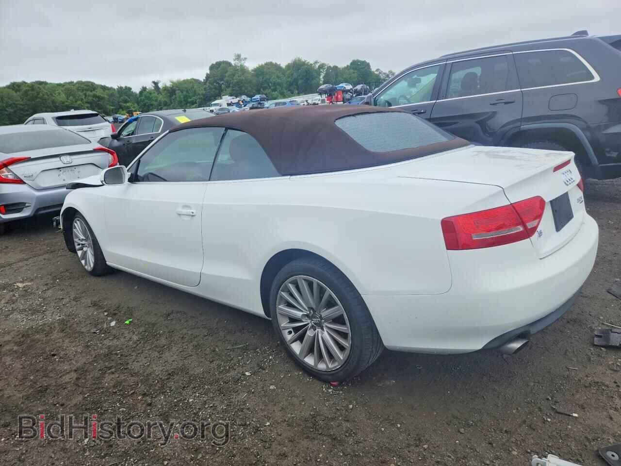 2010 AUDI A5 - VIN: WAULFAFH2AN018273 - Photo 2