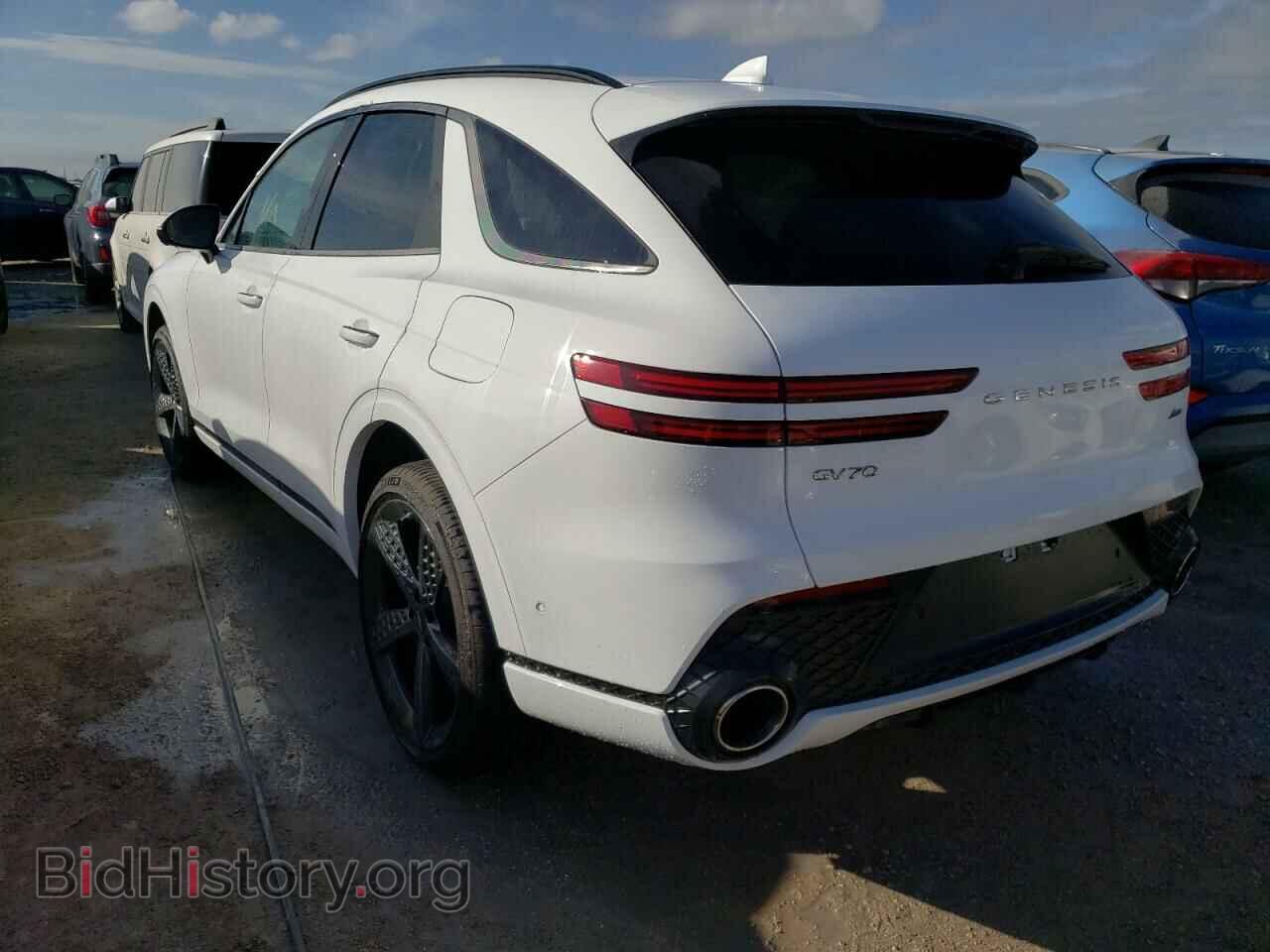 2022 GENESIS GV70 BASE - VIN: KMUMADTB8NU051102 - Фото 3