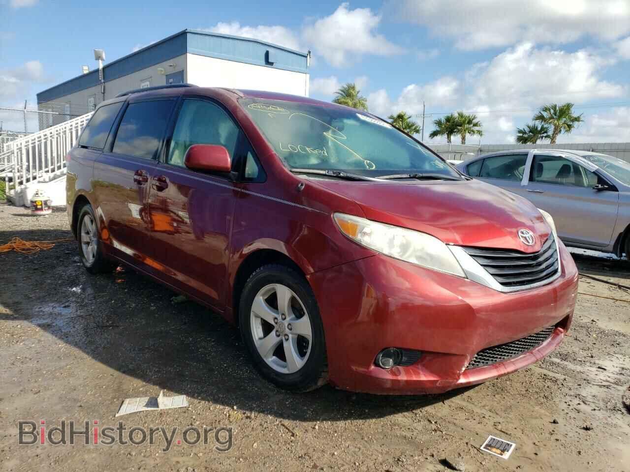 Фотография 5TDKK3DC9CS250072 - TOYOTA SIENNA 2012