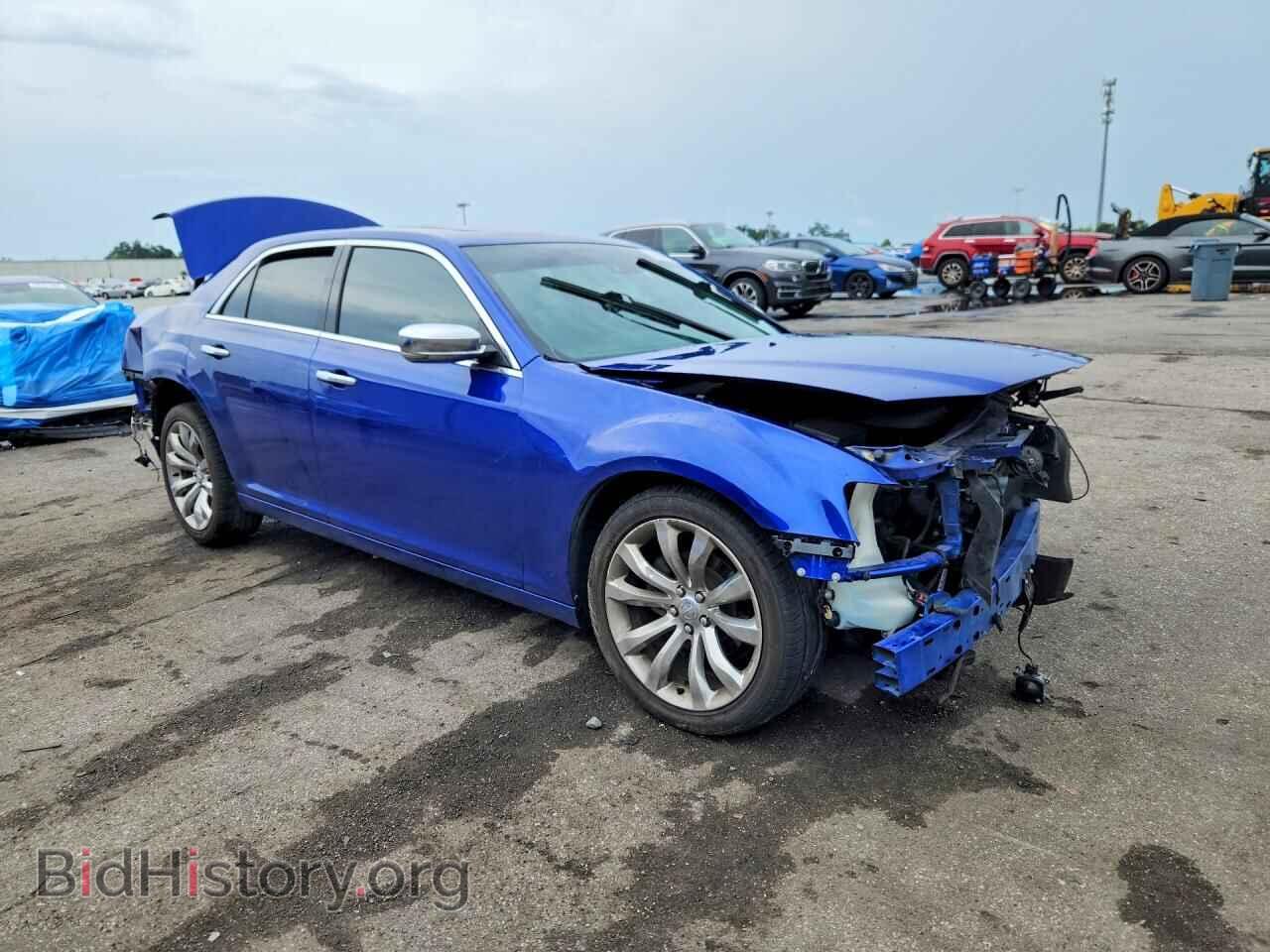2019 CHRYSLER 300 - VIN: 2C3CCAEG0KH705965 - Photo 4