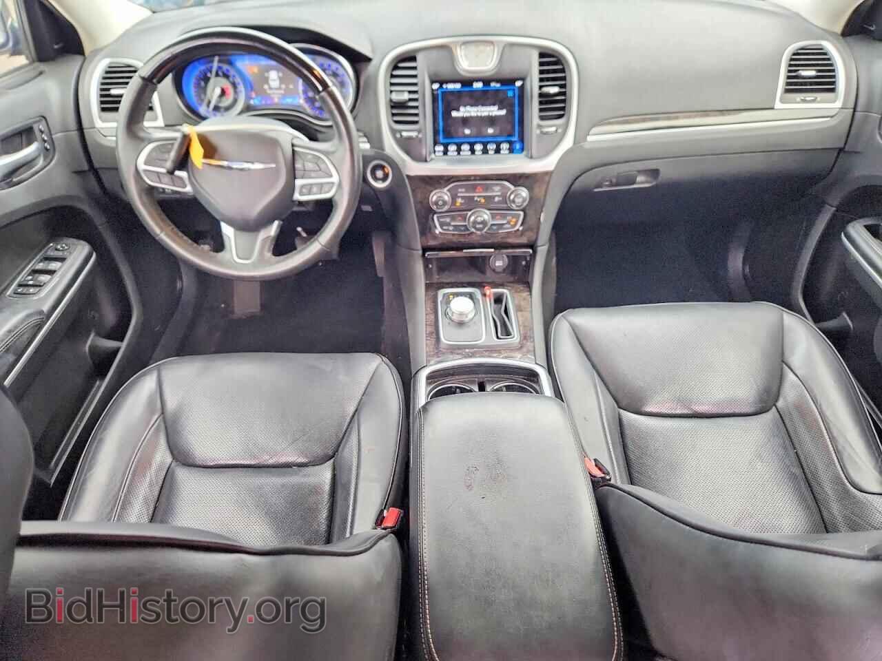 2019 CHRYSLER 300 - VIN: 2C3CCAEG0KH705965 - Photo 8