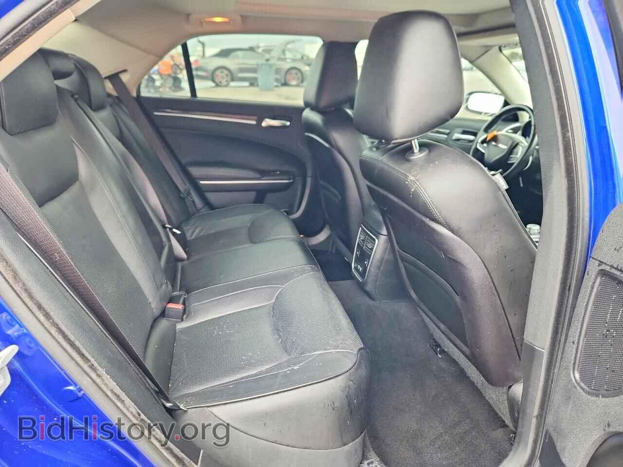 2019 CHRYSLER 300 - VIN: 2C3CCAEG0KH705965 - Photo 10