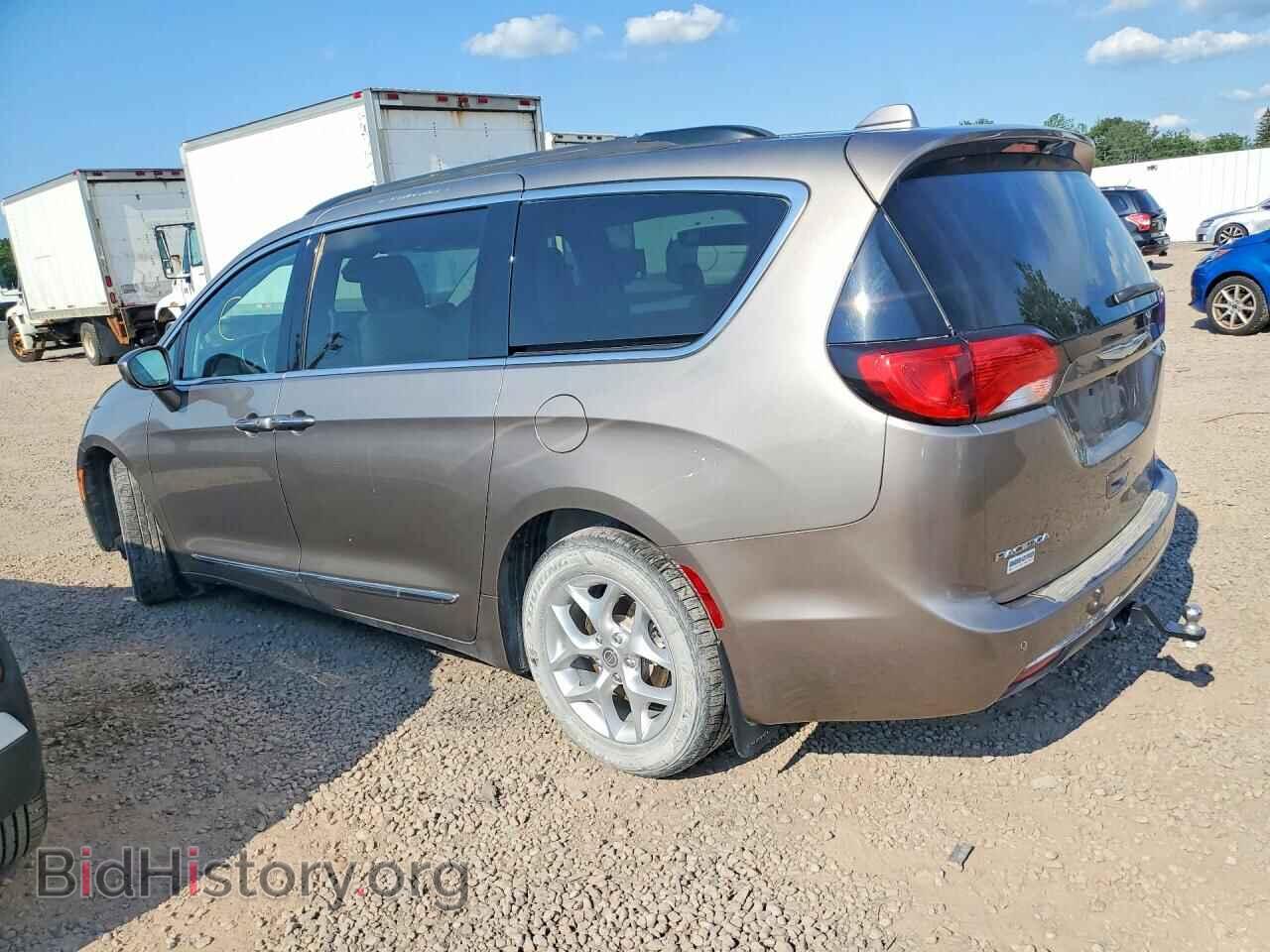 2017 CHRYSLER PACIFICA - VIN: 2C4RC1BG9HR670694 - Photo 2