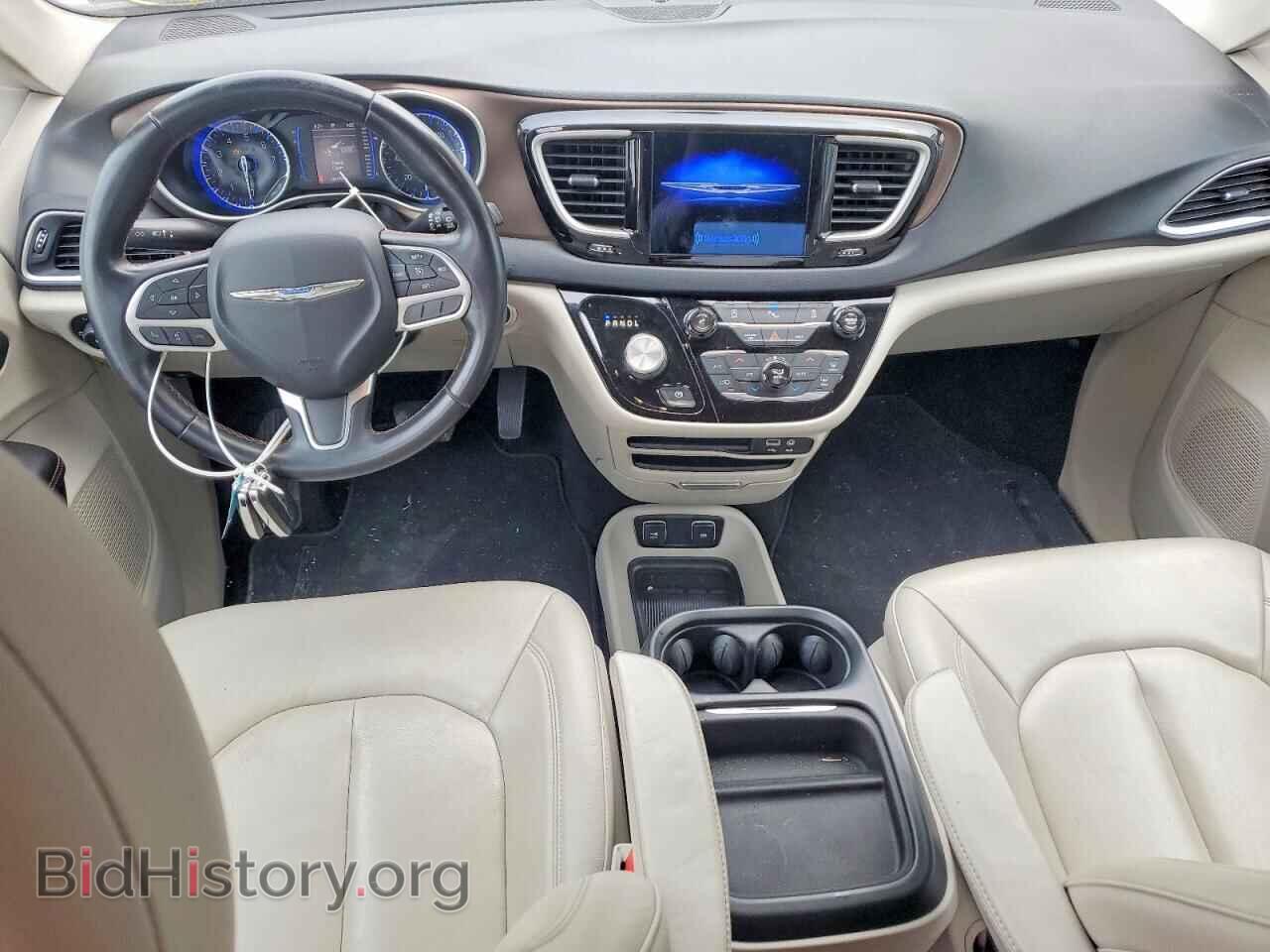 2017 CHRYSLER PACIFICA - VIN: 2C4RC1BG9HR670694 - Photo 8