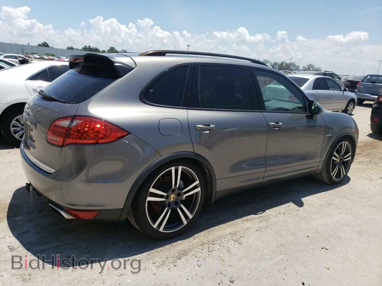 2013 PORSCHE CAYENNE - VIN: WP1AE2A29DLA15858 - Фото 3