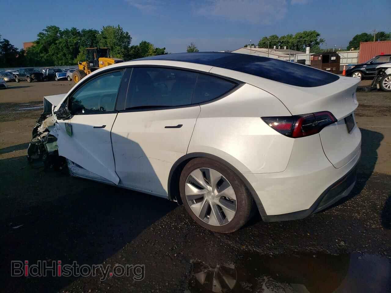 2023 TESLA MODEL Y - VIN: 7SAYGDED6PF940819 - Фото 2