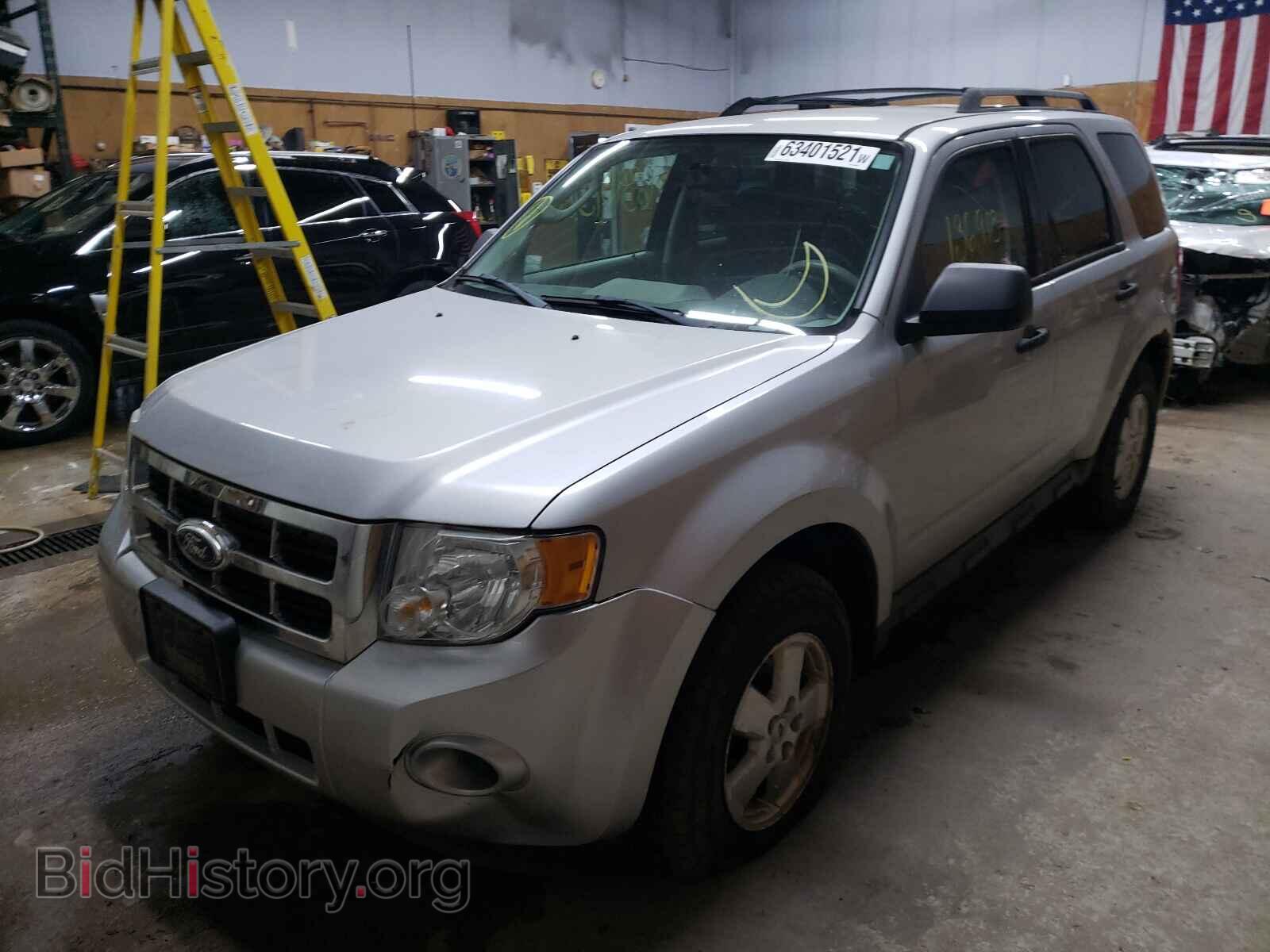 2011 FORD ESCAPE - VIN: 1FMCU9C71BKA33932 - Фото 2