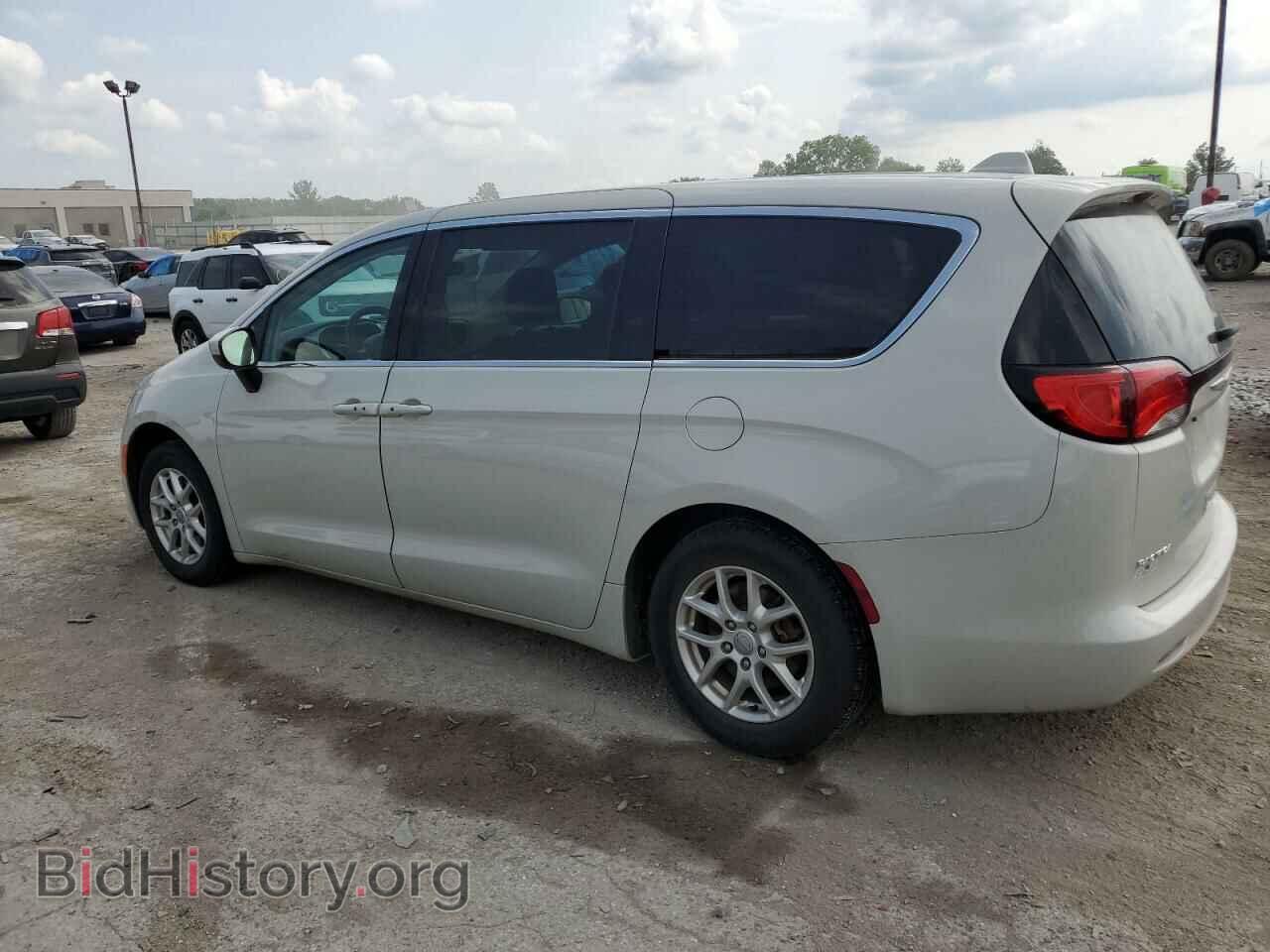 2017 CHRYSLER PACIFICA - VIN: 2C4RC1DGXHR768114 - Фото 2